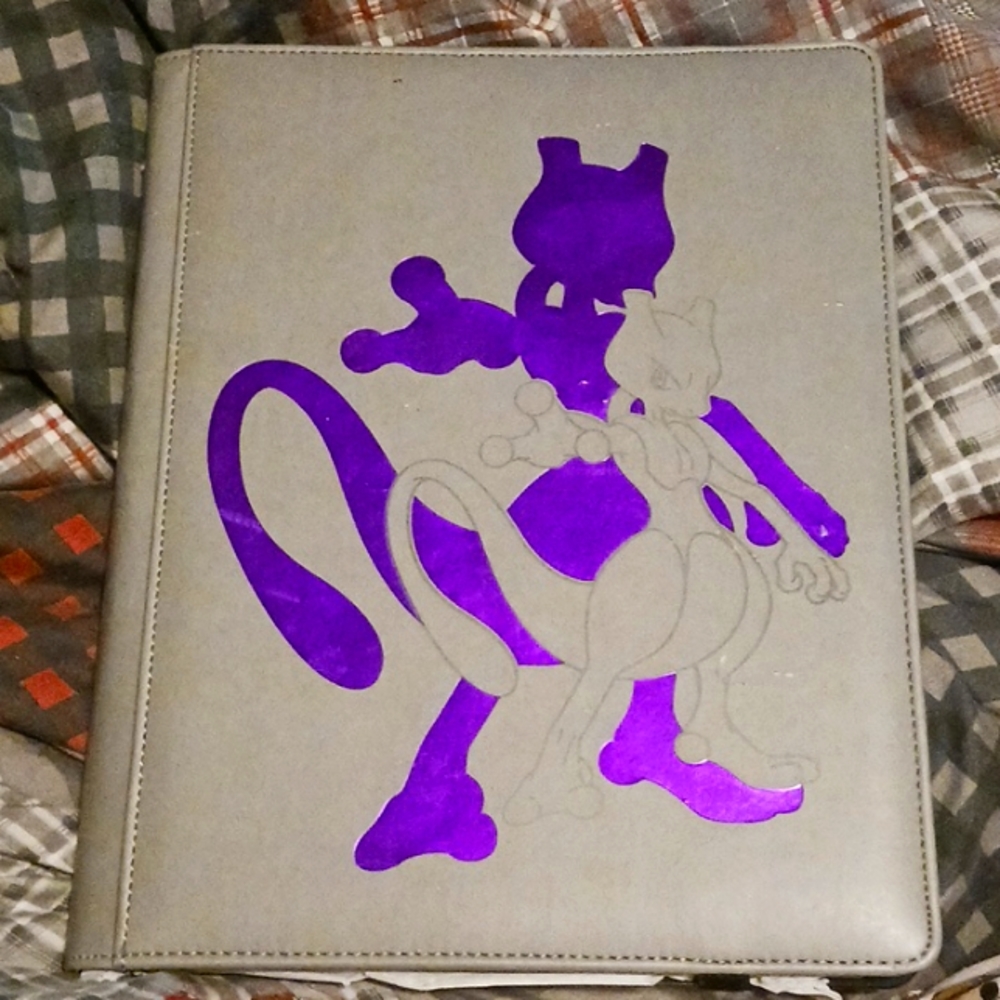 Side Load Mewtwo Pokémon Binder